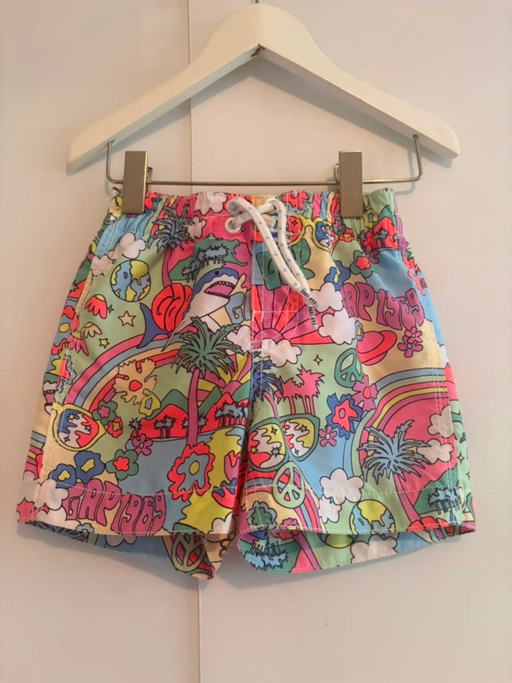 GAP Boys’ Colorful Retro Print Swim Trunks – size 12-18 months